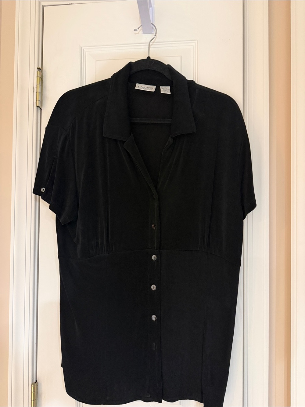 Chico’s Travelers Vintage-Inspired Black Button-Front Dress Shirt, Size 3